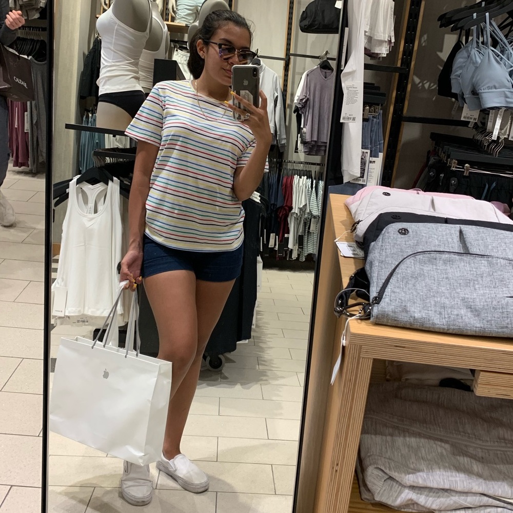 Zara Tee - Picture 4 of 4